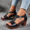 Zinia | Elegante T-rem kilehælsandaler med spænde