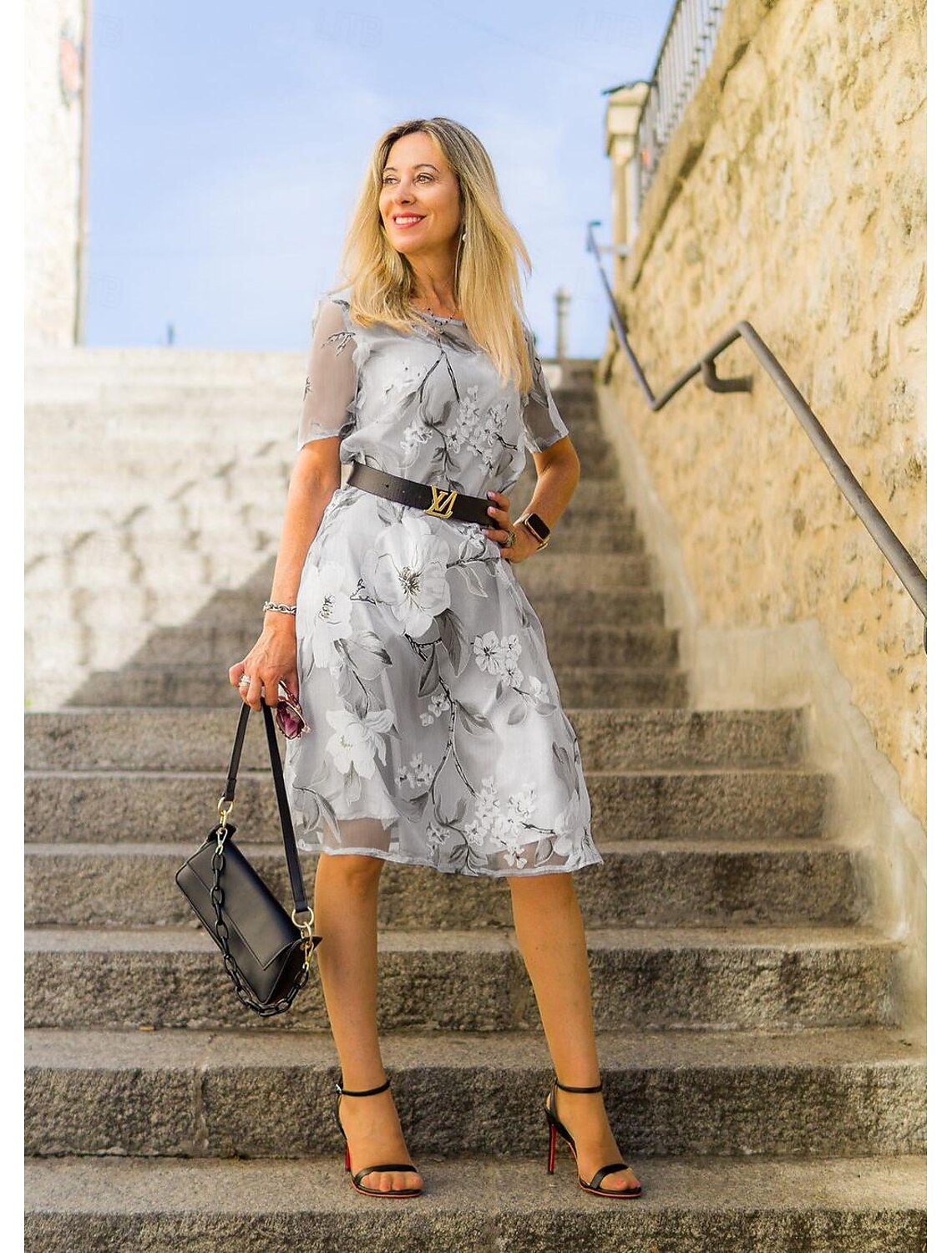 Kali | Elegant midikjole med rund hals
