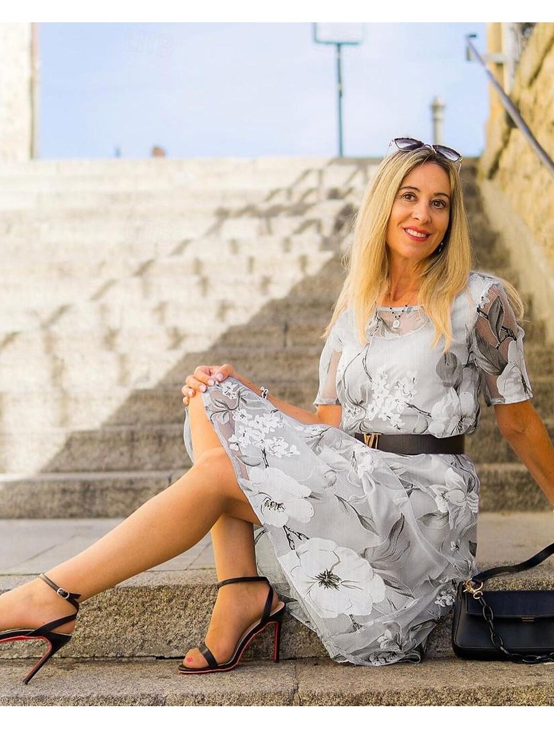 Kali | Elegant midikjole med rund hals